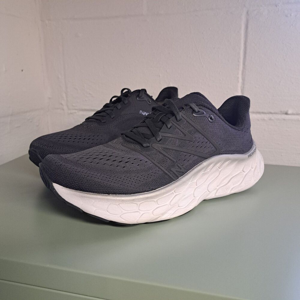 New Balance Fresh Foam X More V4 Athletic Shoes Womens Size 10.5 Gray Sneakers